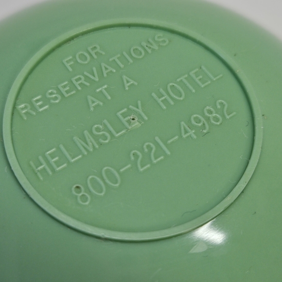 VINTAGE The Helmsley Palace Hotel New York Bar Soap Green Plastic Case Set 2 - Picture 4 of 5